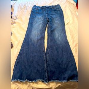 Risen Flare Jeans - 1XL